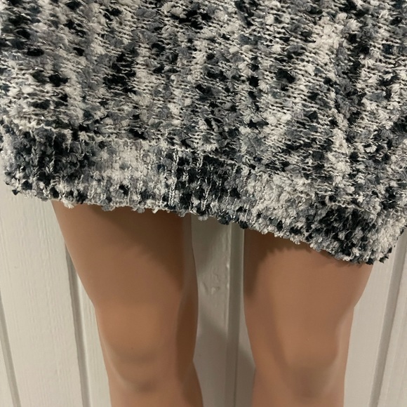 Maurice’s off shoulder sweater - Picture 3 of 6